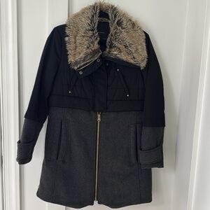 Zara Half Wool Coat with Faux Fur Collar Size M